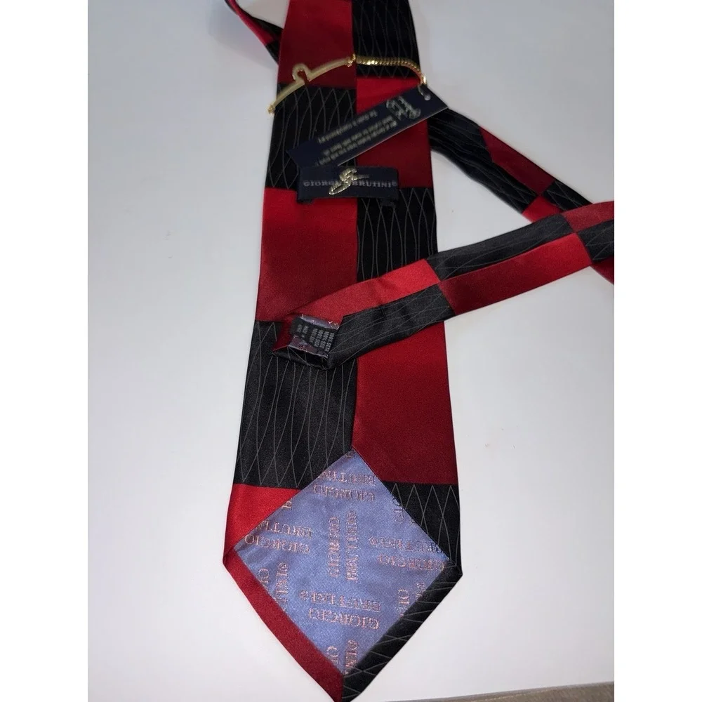 Giorgio Brutini Black Red Necktie Silk Geometric Gold Chain  Mens Tie